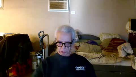 tom112292014 online show from December 17, 2025, 5:41 pm