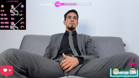 Snapshot of tom_blunt96 chatting on April 18, 2026, 12:53 pm TOM online show from April 18, 2026, 12:53 pm