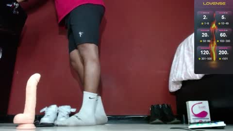 Tom online show from February 6, 2025, 11:48 pm