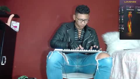 Tom online show from February 12, 2025, 10:24 am