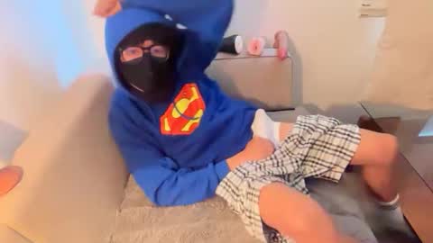 Snapshot of tom_curioustraight chatting on May 14, 2026, 3:52 pm tom curiustraight online show from May 14, 2026, 3:52 pm