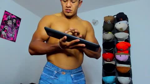 Snapshot of tom_kingfit chatting on March 6, 2026, 5:48 am SPORTSFIT29 online show from March 6, 2026, 5:48 am