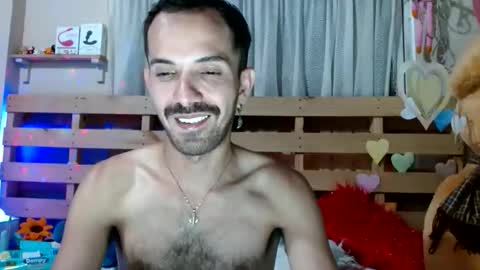 tomas gerauld. make me happy with 10000 tokens online show from March 2, 2026, 5:08 am