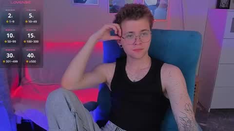 tomas_norton online show from June 3, 2026, 8:47 pm