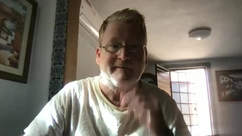 Snapshot of tomascausa chatting on December 6, 2024, 9:13 pm Hola online show from December 6, 2024, 9:13 pm