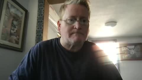 Snapshot of tomascausa chatting on January 21, 2025, 6:02 pm Hola online show from January 21, 2025, 6:02 pm