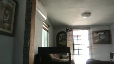 Snapshot of tomascausa chatting on January 24, 2025, 8:32 pm Hola online show from January 24, 2025, 8:32 pm