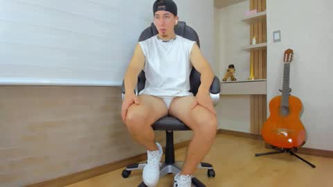 Tom Bardem online show from December 13, 2025, 7:53 pm