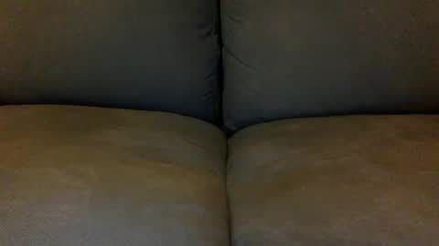 tombi125 online show from January 26, 2025, 5:44 pm