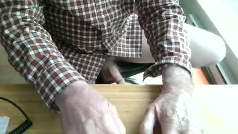 tombombadil_424242 online show from December 1, 2025, 7:41 pm