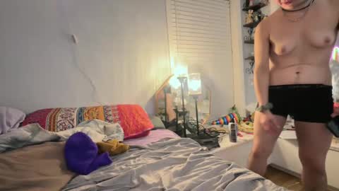 tomboy_titties online show from October 11, 2025, 7:18 am