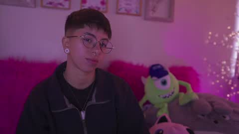 Snapshot of tomboy_tommy chatting on June 18, 2026, 12:53 pm Tommy online show from June 18, 2026, 12:53 pm