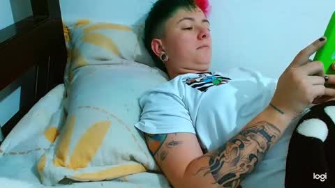 Blue online show from February 18, 2025, 6:15 pm