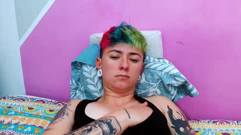 Blue online show from September 25, 2025, 5:05 pm