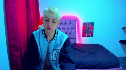 Snapshot of tomboygirl69 chatting on January 25, 2025, 6:02 pm tomboygirl69 online show from January 25, 2025, 6:02 pm