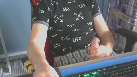 tomin3m online show from December 8, 2024, 10:19 am