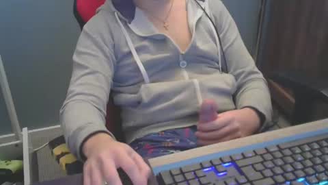 tomin3m online show from January 11, 2025, 12:12 am