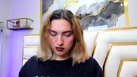   online show from December 5, 2025, 11:52 am