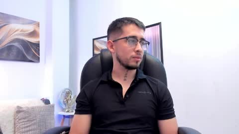 Snapshot of tommas_johnson chatting on May 31, 2026, 6:09 pm Tomas online show from May 31, 2026, 6:09 pm