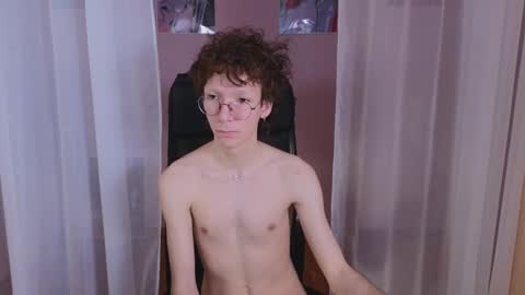 Snapshot of tommiehi chatting on February 8, 2025, 11:33 am Tommie online show from February 8, 2025, 11:33 am