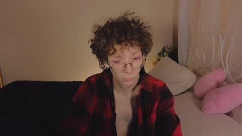 Snapshot of tommiehi chatting on March 1, 2025, 5:42 am Tommie online show from March 1, 2025, 5:42 am