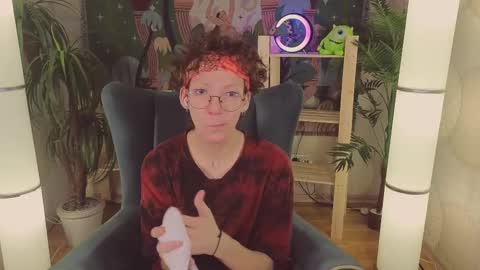 Snapshot of tommiehi chatting on March 6, 2025, 5:24 am Tommie online show from March 6, 2025, 5:24 am