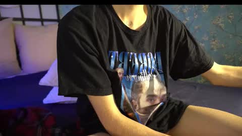 Snapshot of tommiehi chatting on October 17, 2025, 12:30 pm Tommie online show from October 17, 2025, 12:30 pm