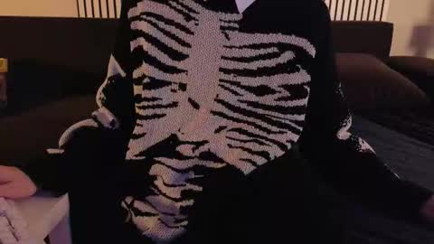 Snapshot of tommiehi chatting on November 11, 2025, 12:05 pm Tommie online show from November 11, 2025, 12:05 pm