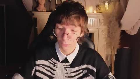 Snapshot of tommiehi chatting on November 14, 2025, 5:28 am Tommie online show from November 14, 2025, 5:28 am