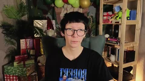 Snapshot of tommiehi chatting on January 7, 2026, 12:07 pm Tommie online show from January 7, 2026, 12:07 pm