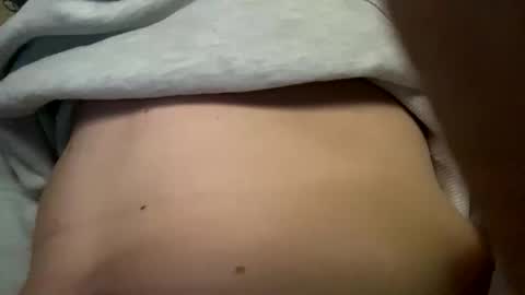 Snapshot of tommit84 chatting on December 15, 2025, 3:33 am tommit84 online show from December 15, 2025, 3:33 am