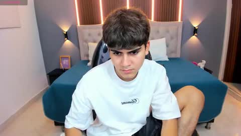 Tommy  online show from November 27, 2025, 3:52 am