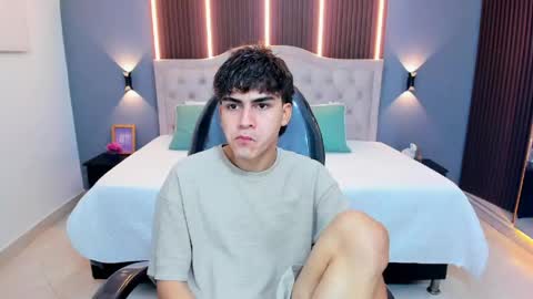 Tommy  online show from April 16, 2026, 3:29 am