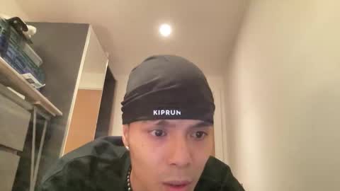 Snapshot of tommy434022 chatting on March 1, 2026, 7:21 am tommy434022 online show from March 1, 2026, 7:21 am