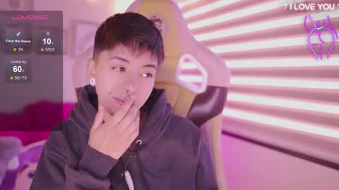 Blue  online show from March 13, 2026, 1:07 pm