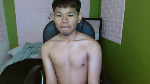 Snapshot of tommy_cherry chatting on September 17, 2025, 5:36 pm Tommy online show from September 17, 2025, 5:36 pm