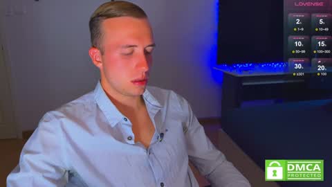 Snapshot of tommy_cumfinger chatting on December 3, 2024, 7:10 am Tommy online show from December 3, 2024, 7:10 am