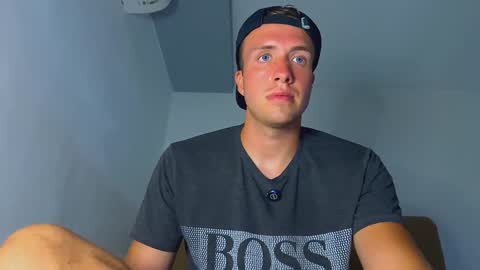 Snapshot of tommy_cumfinger chatting on January 31, 2025, 7:39 am Tommy online show from January 31, 2025, 7:39 am