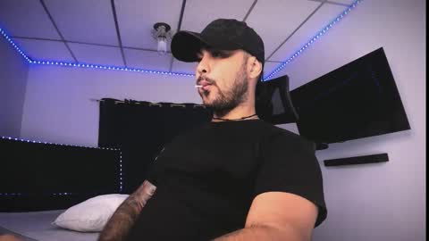 tommy_sccott online show from February 28, 2026, 11:50 pm