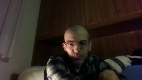 tommycorner online show from January 1, 2025, 11:40 pm