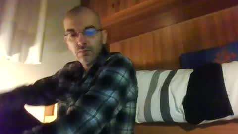 tommycorner online show from March 5, 2025, 9:04 pm