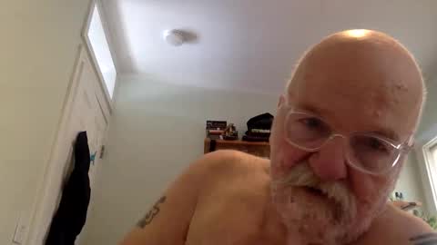 tommyknocker1 online show from March 19, 2026, 2:32 pm