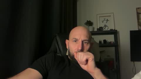 Thomas Fit online show from November 19, 2025, 10:43 pm