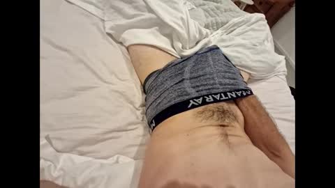 Snapshot of tomnomm chatting on October 20, 2025, 2:17 pm tomnomm online show from October 20, 2025, 2:17 pm