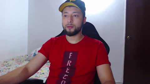 Snapshot of tony__ribas chatting on January 15, 2026, 1:10 am Tony Ribas. online show from January 15, 2026, 1:10 am