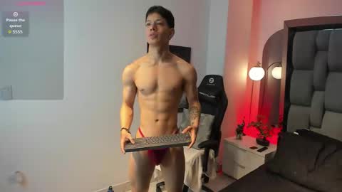 tony_petrov online show from November 8, 2025, 8:36 am