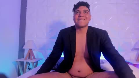 Snapshot of tony_rios_ chatting on November 13, 2025, 5:39 am tony online show from November 13, 2025, 5:39 am