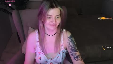 Tonya online show from May 10, 2026, 1:22 am