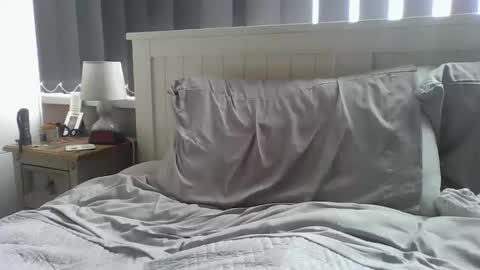 tonygib1962 online show from May 7, 2026, 1:27 pm