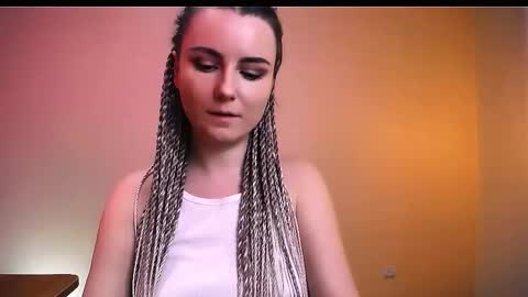 Elizabeth online show from March 4, 2026, 7:31 pm